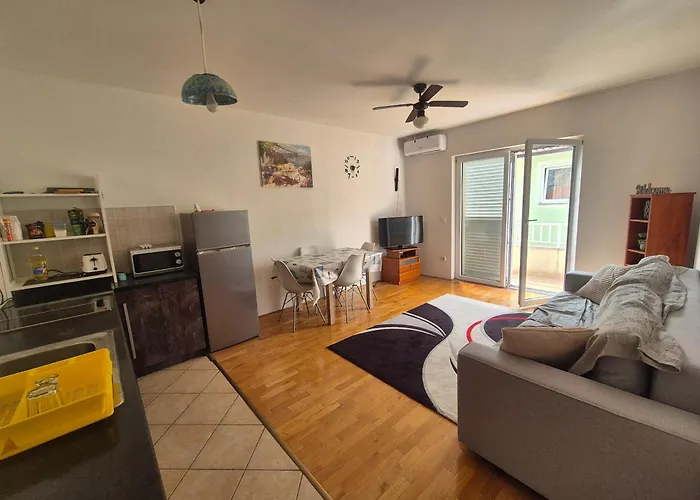 T&A Apartment